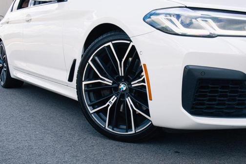 2022 BMW 540 i