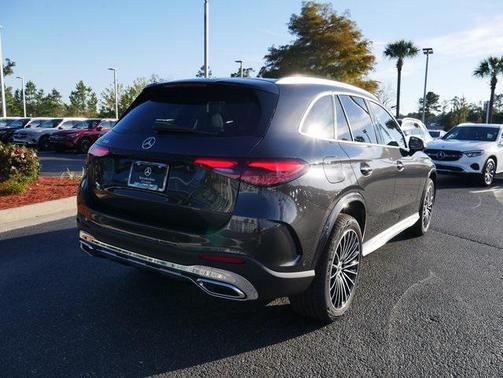 2026 Mercedes-Benz GLC 300 Base