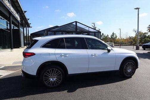 2025 Mercedes-Benz GLC 300 Base