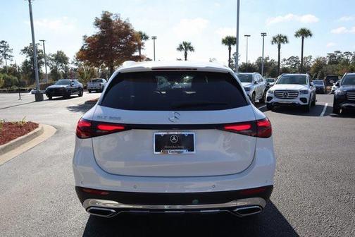 2025 Mercedes-Benz GLC 300 Base