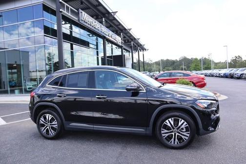Night Black 2025 Mercedes-Benz GLA 250