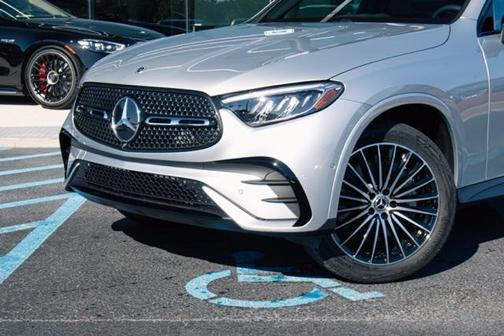 2026 Mercedes-Benz GLC 300 Base