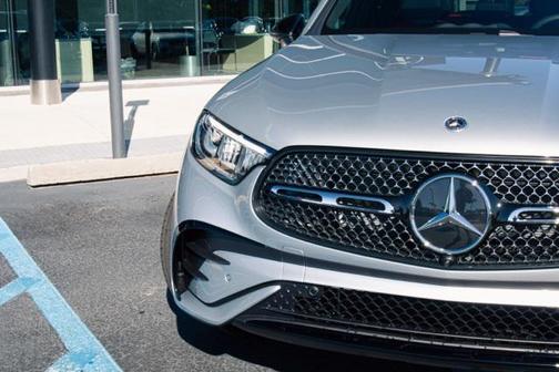 2026 Mercedes-Benz GLC 300 Base