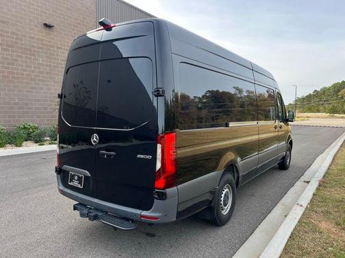 2024 Mercedes-Benz Sprinter 2500 Crew 170 WB