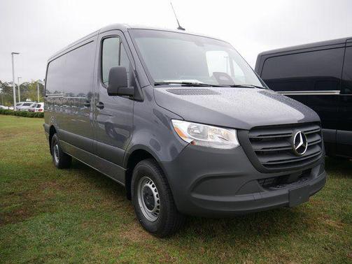 2026 Mercedes-Benz Sprinter 2500 Cargo 144 WB