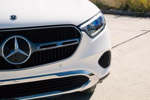 2025 Mercedes-Benz GLC 300 Base