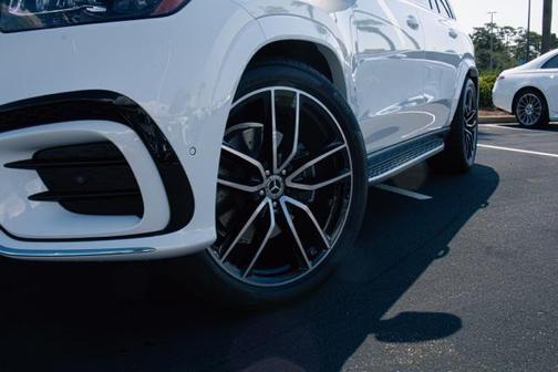 2026 Mercedes-Benz GLS 580 4MATIC