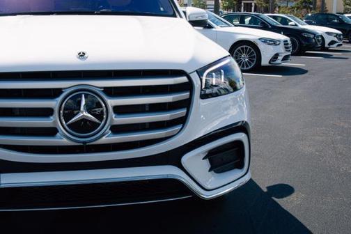 2026 Mercedes-Benz GLS 580 4MATIC