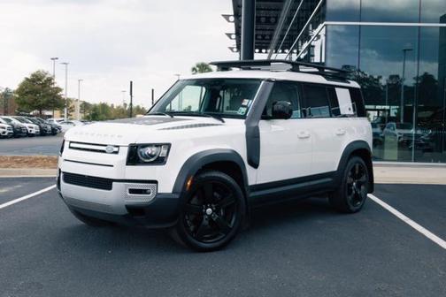 2022 Land Rover Defender 110 SE