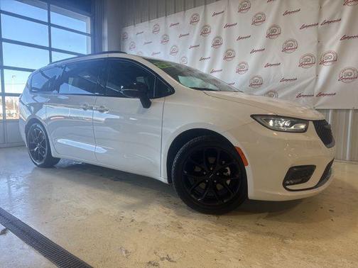 2025 Chrysler Pacifica Limited