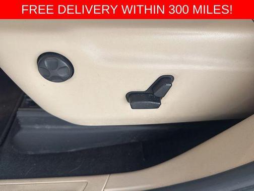 Bright White Clearcoat 2014 Jeep Grand Cherokee Laredo