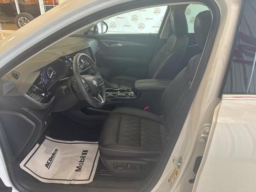 2022 Buick Envision AWD Avenir
