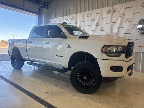 2022 RAM 2500 Big Horn Crew Cab 4x4 6'4' Box