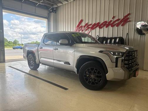 2022 Toyota Tundra Platinum