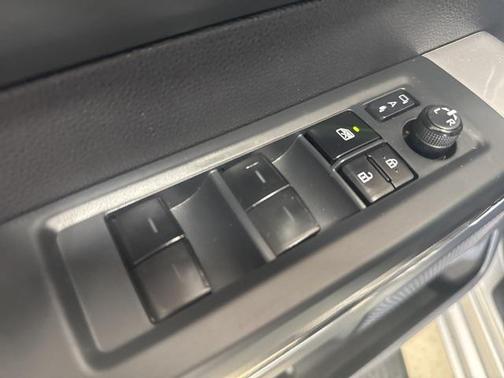 2022 Toyota Tundra Platinum