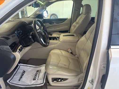 2018 Cadillac Escalade Premium Luxury