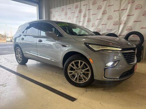 2023 Buick Enclave Essence FWD