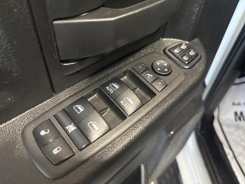 2024 RAM 3500 Tradesman Crew Cab 4x4 8' Box