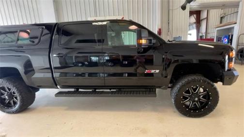 Photo 2 of 41 of 2016 Chevrolet Silverado 2500 LT