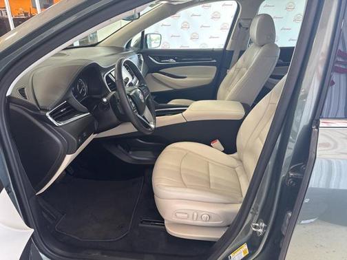 2023 Buick Enclave Essence AWD