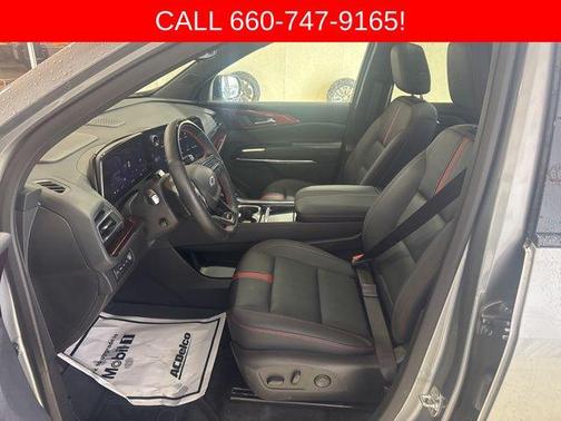 Sterling Gray Metallic 2025 Chevrolet Traverse RS