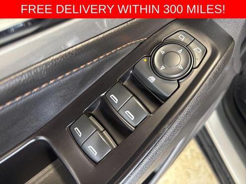 Silver Ice Metallic 2018 Chevrolet Traverse LS