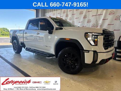 Summit White 2024 GMC Sierra 2500 AT4