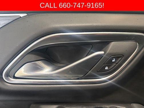 Midnight Blue Metallic 2024 GMC Yukon SLT