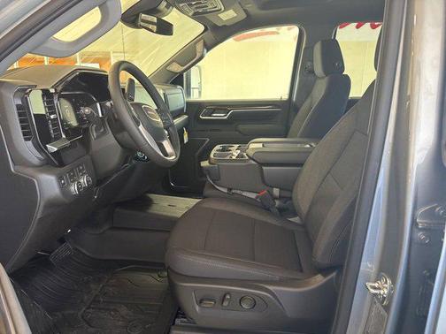 2026 GMC Sierra 2500 SLE