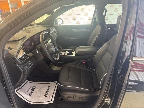 2025 Buick Enclave Preferred FWD