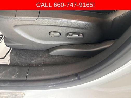 Summit White 2019 Buick Encore Preferred