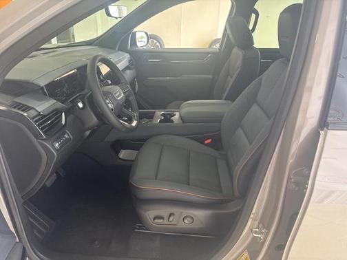2026 GMC Acadia AWD AT4