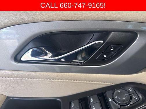 Silver Sage Metallic 2023 Chevrolet Traverse LT Cloth