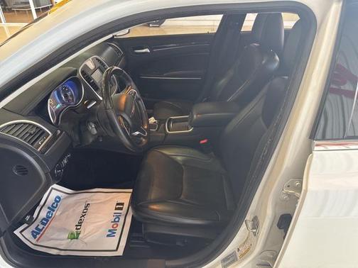 2016 Chrysler 300 S