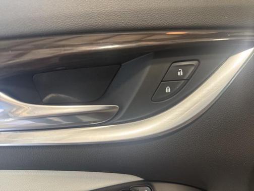 2022 Buick Enclave AWD Essence