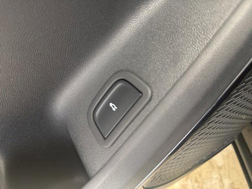 2026 GMC Acadia AT4 AWD