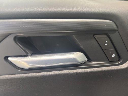 2026 GMC Acadia AT4 AWD