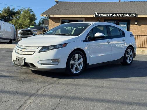 White 2014 Chevrolet Volt Base