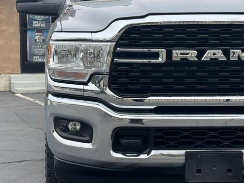 Billet Silver Metallic Clearcoat 2024 RAM 2500 Big Horn Crew Cab 4x4 8' Box