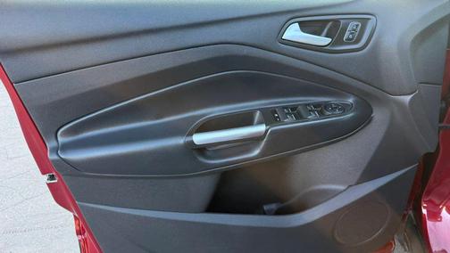Ruby Red Metallic Tinted Clearcoat 2019 Ford Escape SE