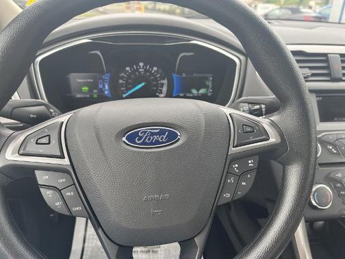 2018 Ford Fusion S