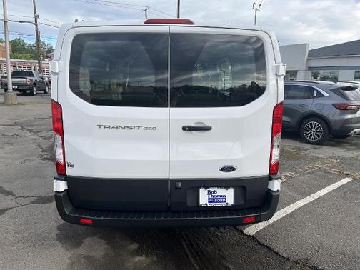 2023 Ford Transit-250 T250 LOW RF
