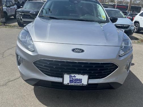 ICONIC SILVER 2022 Ford Escape SEL