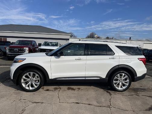 2024 Ford Explorer PLATINUM