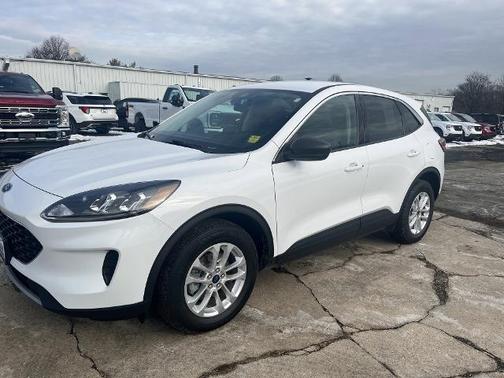 OXFORD WHITE 2022 Ford Escape SE