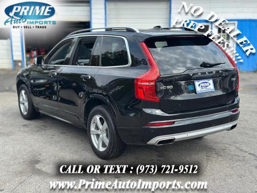 2016 Volvo XC90 T5 Momentum