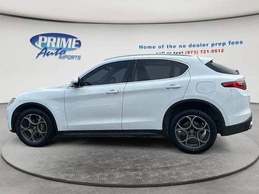 2018 Alfa Romeo Stelvio Base