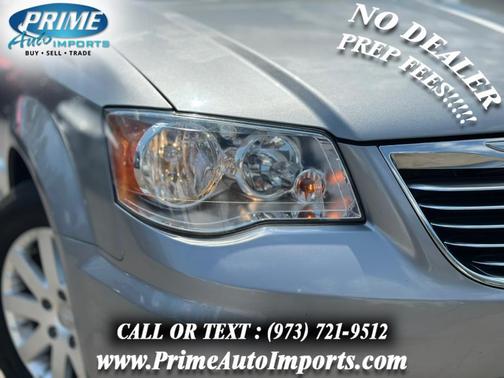 2016 Chrysler Town & Country Touring