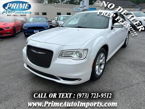 2015 Chrysler 300 Limited