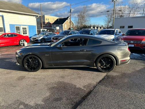 2017 Ford Mustang GT
